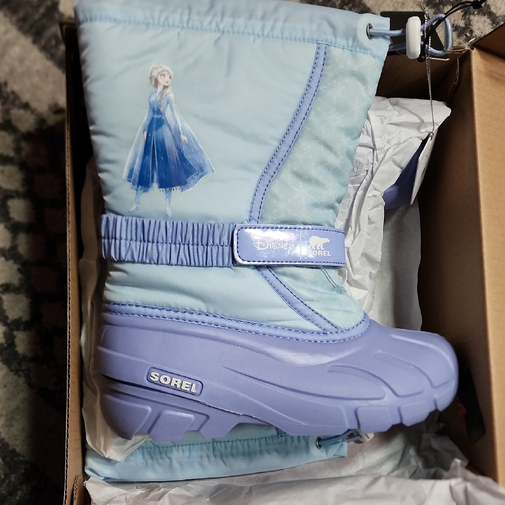 Sorel Blue and Purple Rain and Snow Boots with Waterproof Design
